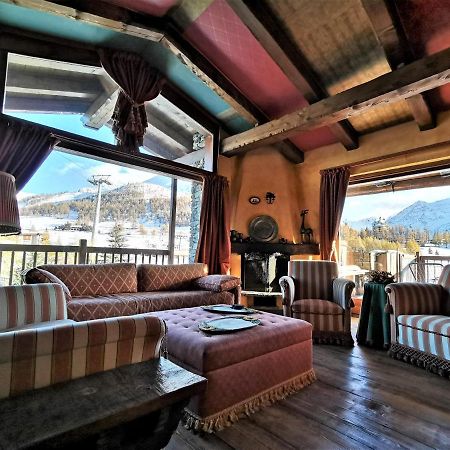 Hostdomus - Imperial Chalet Villa Sestriere Exterior photo